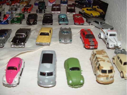 ΤΕΡΑΣΤΙΑ ΣΥΛΛΟΓΗ, Johnny Lightning, Racing Champions, Greenlight
